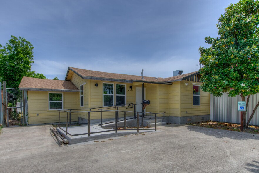 More Photos Of 1700 E 2nd St, Austin Land For Sale