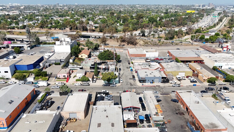 More Photos Of 900 W Hyde Park Blvd, Inglewood Warehouse For Lease