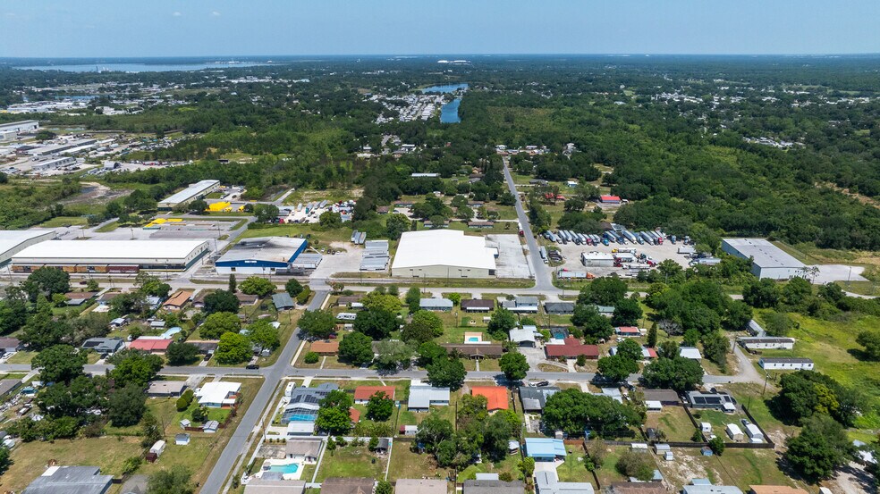 More Photos Of 2715 Crystal Lake Acres Dr, Lakeland Warehouse For Sale