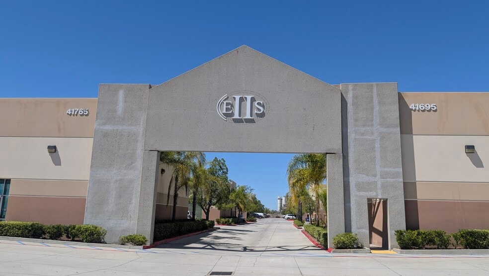 More Photos Of 41705 Elm St, Murrieta Warehouse For Lease