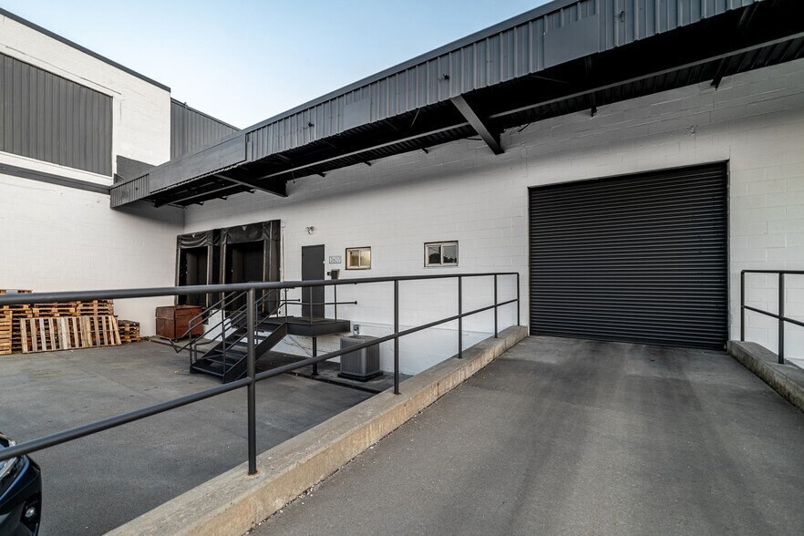 More Photos Of 799 E 73rd St, Cleveland Warehouse For Lease