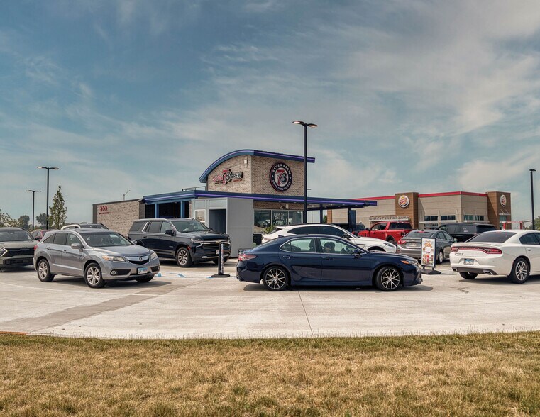 More Photos Of 1738 E Geneva St, Delavan General Retail For Sale