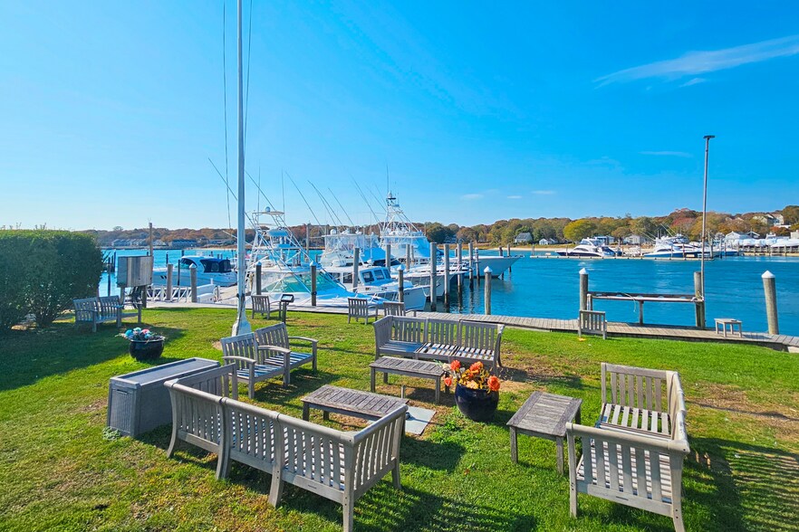 More Photos Of 6 Tepee St, Hampton Bays Marina For Lease