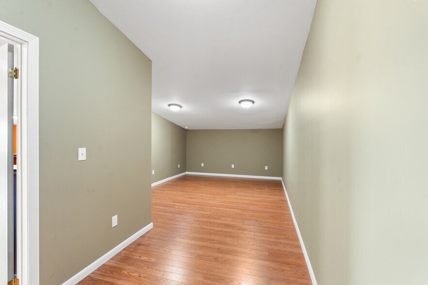 More Photos Of 4647 Reservoir Rd, Geneseo Flex For Sale