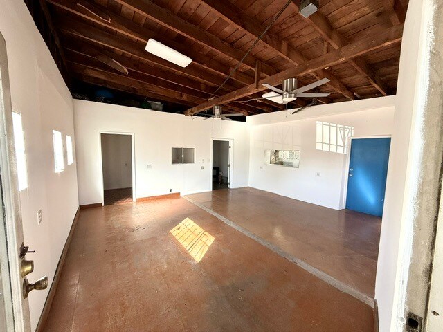 More Photos Of 5363 Venice Blvd, Los Angeles Auto Repair For Lease