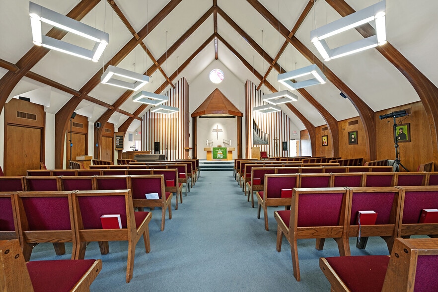More Photos Of 4930 Newanga Ave, Santa Rosa Religious Facility For Sale