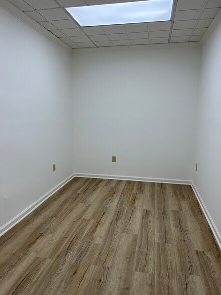 More Photos Of 190 North Ave E, Cranford Medical For Lease