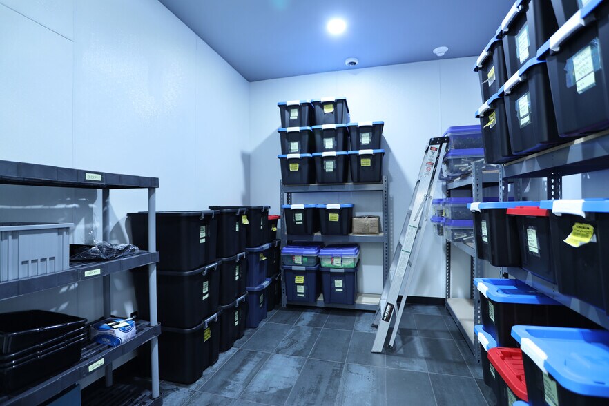 More Photos Of 11315 Hide-A-Way Ln, Thackerville Warehouse For Sale