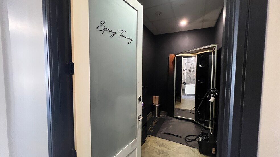 More Photos Of 2115 Bedford Ave, Bellmore Freestanding For Lease