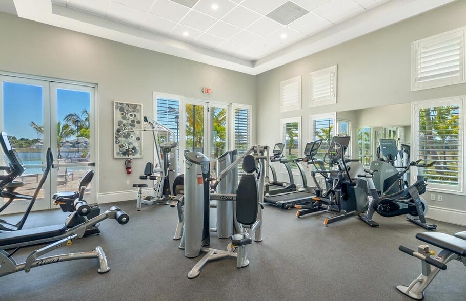 More Photos Of 286 Indies Dr E, Naples Multifamily For Sale