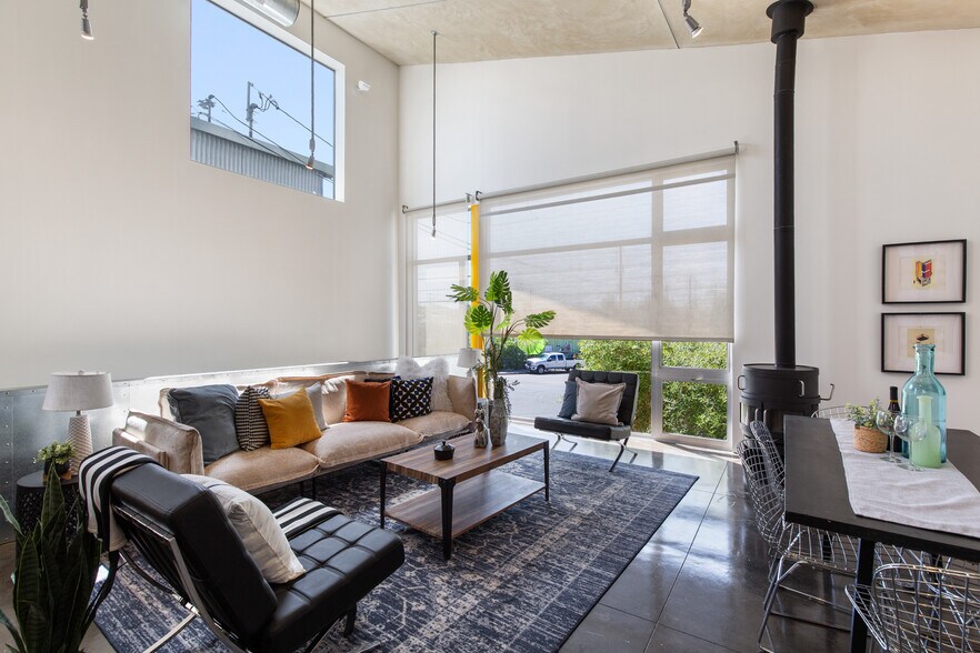 More Photos Of 755-757 Folger Ave, Berkeley Office For Sale