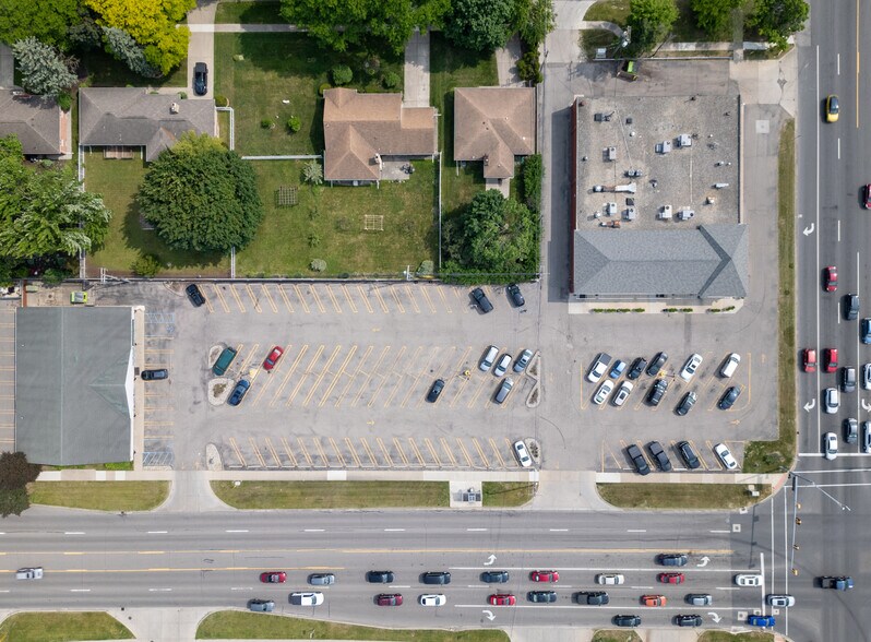 Primary Photo Of 17641 12 Mile Rd, Lathrup Village Land For Lease