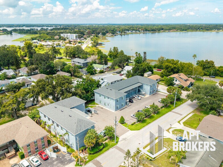 More Photos Of 750 Avenue C SW, Winter Haven Apartments For Sale