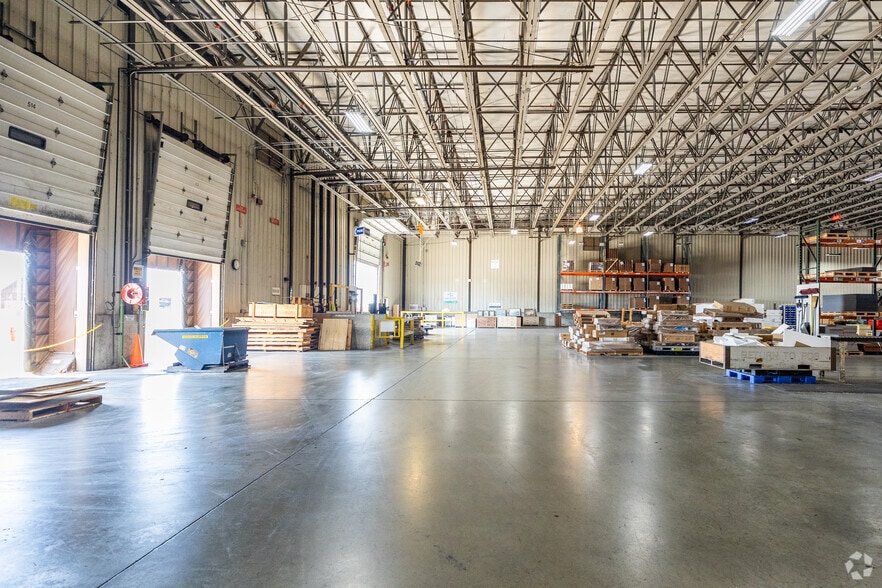 More Photos Of 1001 E Lutz Rd, Archbold Distribution For Lease