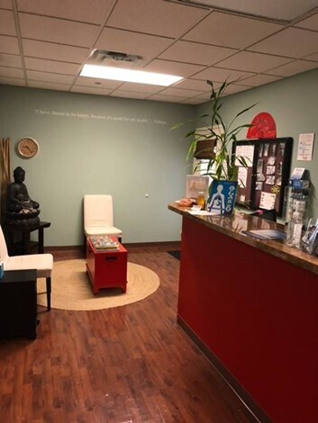 More Photos Of 932 N Wright St, Naperville Office For Lease