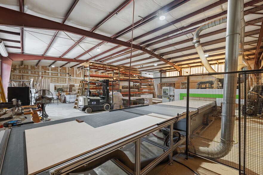 More Photos Of 26509 NW Us-27, High Springs Warehouse For Sale