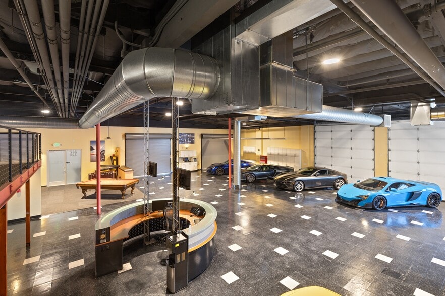 More Photos Of 521 Charcot Ave, San Jose Showroom For Sale