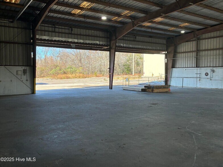 More Photos Of 141 Knobbs Creek Dr, Elizabeth City Industrial For Sale