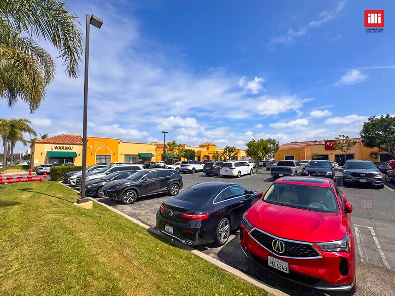 More Photos Of 1725-1757 W Carson St, Torrance Unknown For Lease