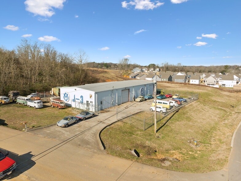 More Photos Of 2501 Precast Dr, Columbia Warehouse For Sale