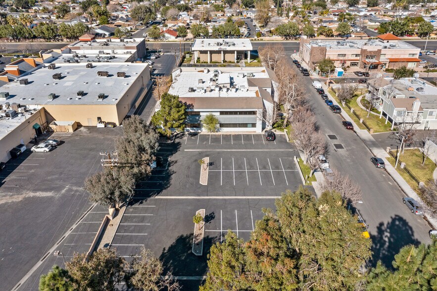 More Photos Of 27141 Hidaway Ave, Canyon Country Medical For Lease