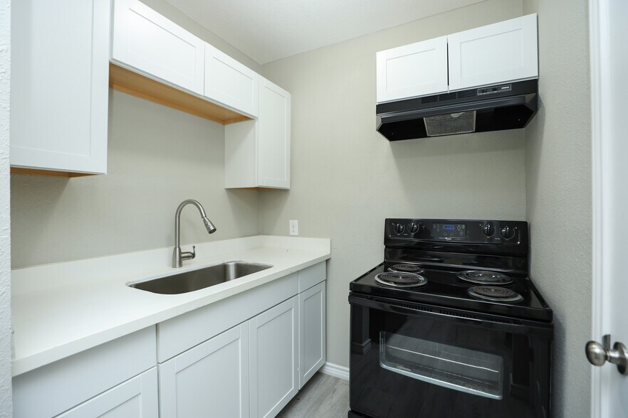 More Photos Of 1101 Demolay St, La Marque Apartments For Sale
