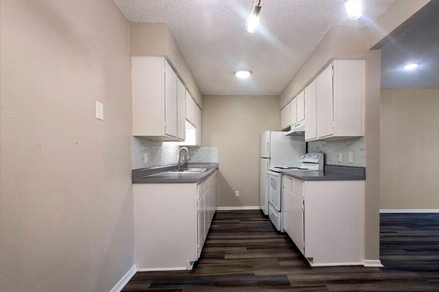 More Photos Of 5202 Bangor Ave, Lubbock Apartments For Sale