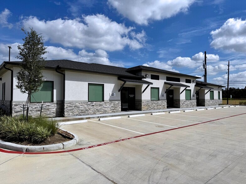 More Photos Of 7630 Dowdell Rd, Spring Unknown For Lease