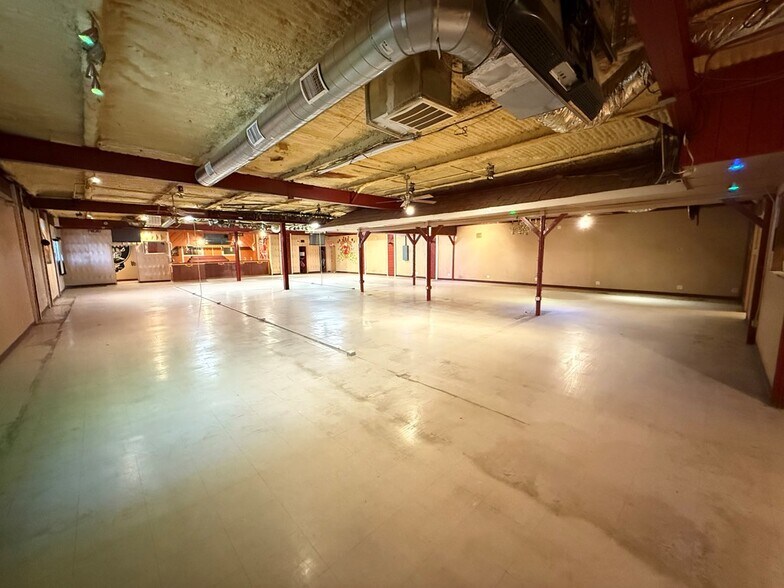 More Photos Of 8401 Andrews Hwy, Odessa General Retail For Sale