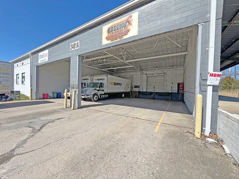 More Photos Of 2401 W Herrin St, Herrin Warehouse For Sale