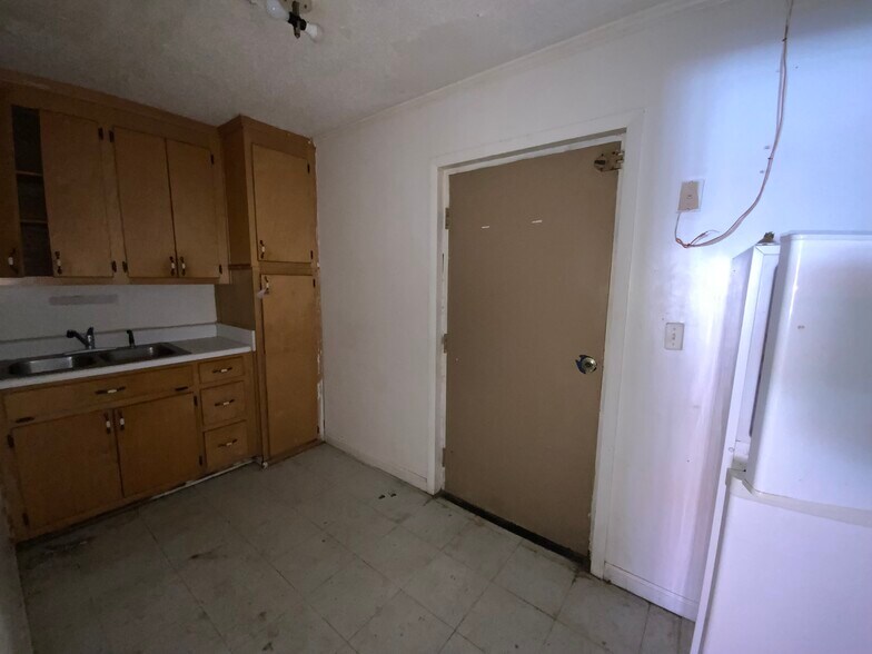 More Photos Of 18 Town Branch Rd, Andrews Office For Sale