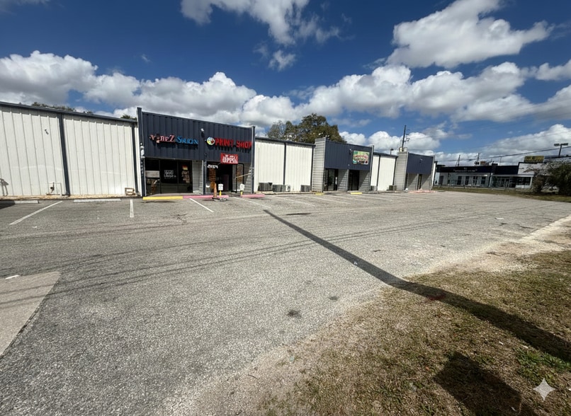 Primary Photo Of 4437-4451 Old Winter Garden Rd, Orlando Flex For Lease
