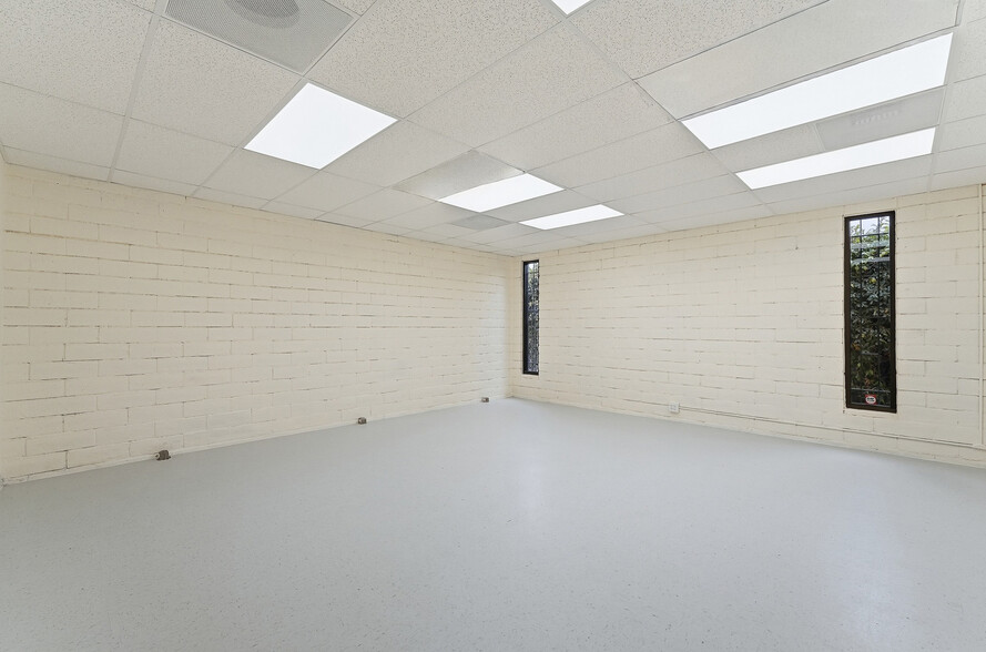 More Photos Of 6006 N El Dorado St, Stockton Office For Sale