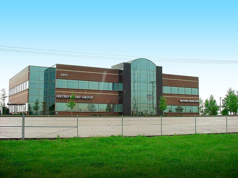 More Photos Of 5401 Veterans Memorial Pky, Saint Peters Office For Lease