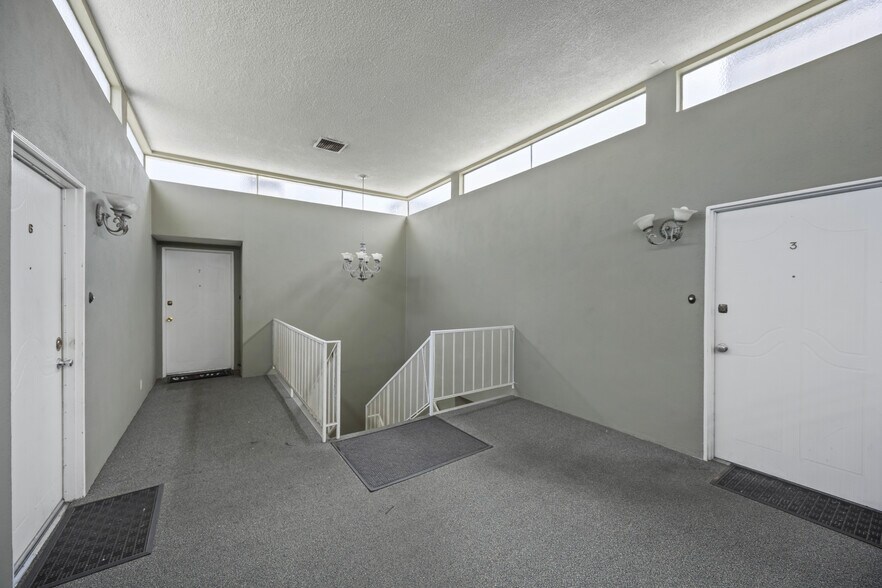 More Photos Of 500 S Inglewood Ave, Inglewood Apartments For Sale