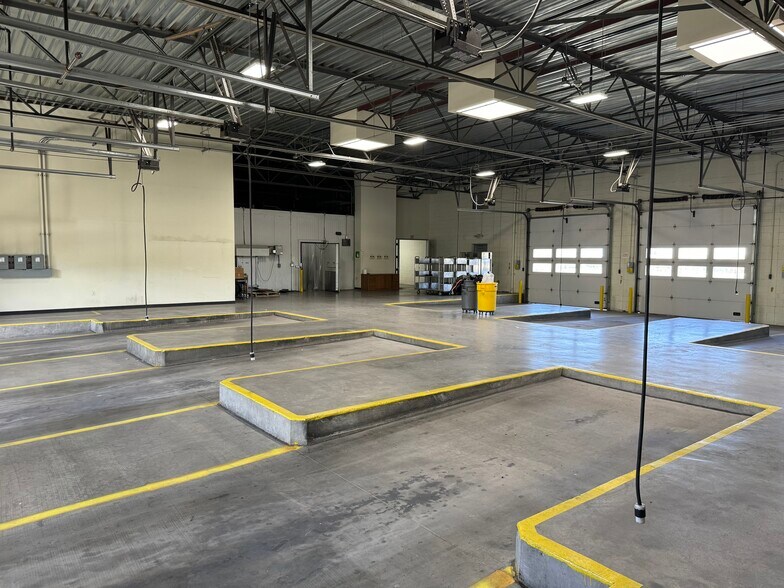 More Photos Of 3761 E Tennessee St, Tucson Warehouse For Lease