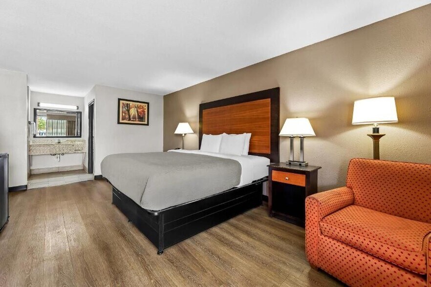 More Photos Of 1035 Highway 49 S, Richland Hotel For Sale