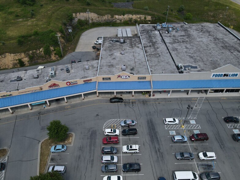 More Photos Of 1048 N Eisenhower Dr, Beckley Unknown For Lease