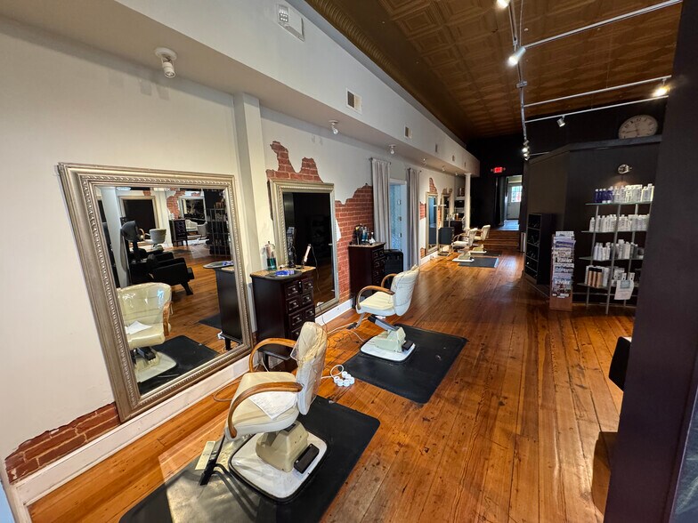 More Photos Of 51 E Lee St, Warrenton Storefront Retail Office For Sale