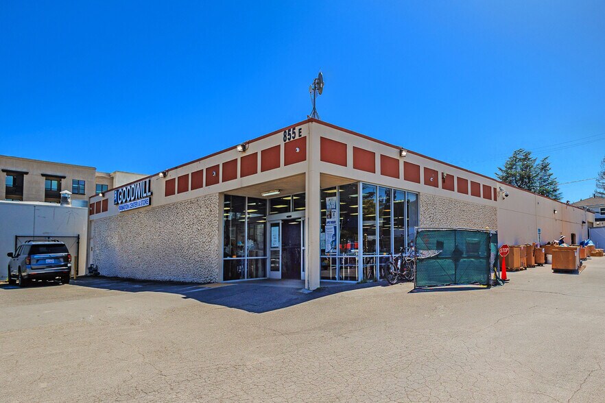 More Photos Of 831 El Camino Real, Mountain View Land For Sale