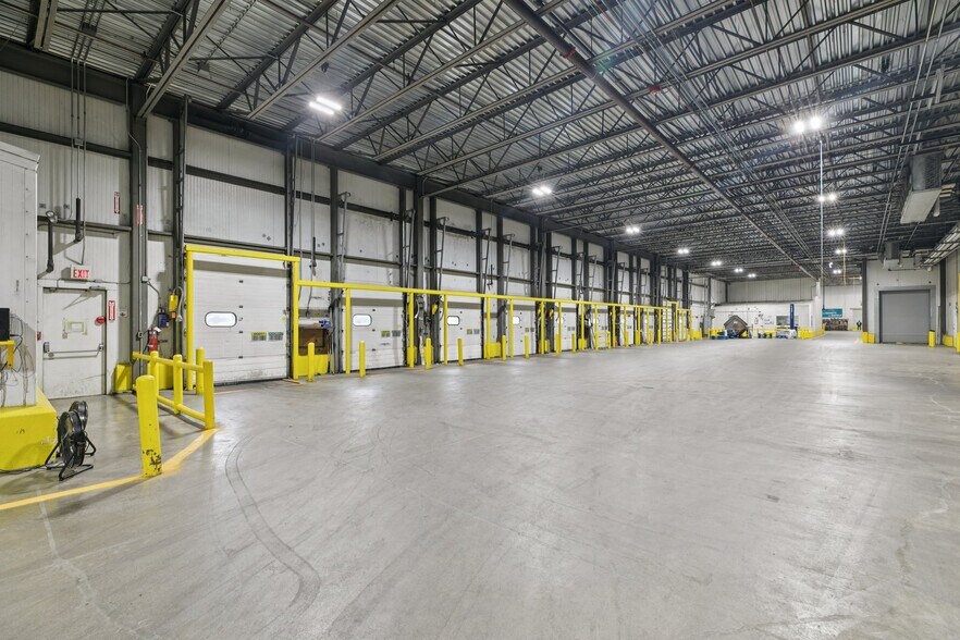 More Photos Of 380 Willow Springs Ln, York Refrigeration Cold Storage For Lease