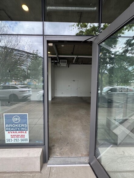 More Photos Of 1455 NW 11th Ave, Portland Apartments For Lease