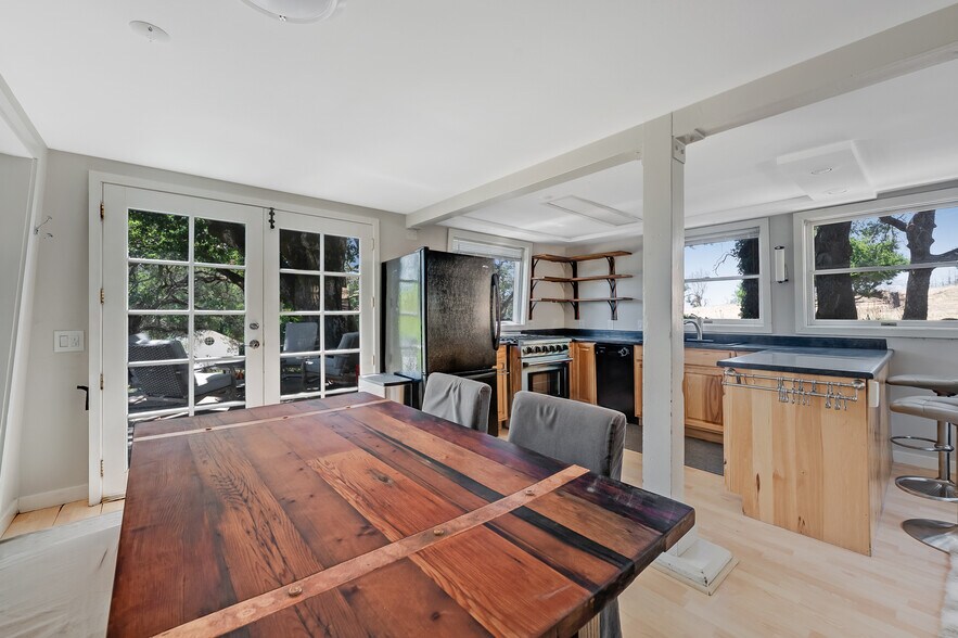 More Photos Of 125 Cristo Ln, Santa Rosa Specialty For Sale