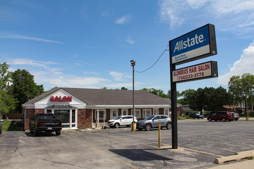 More Photos Of 8700 W 95th St, Hickory Hills Storefront Retail Office For Sale