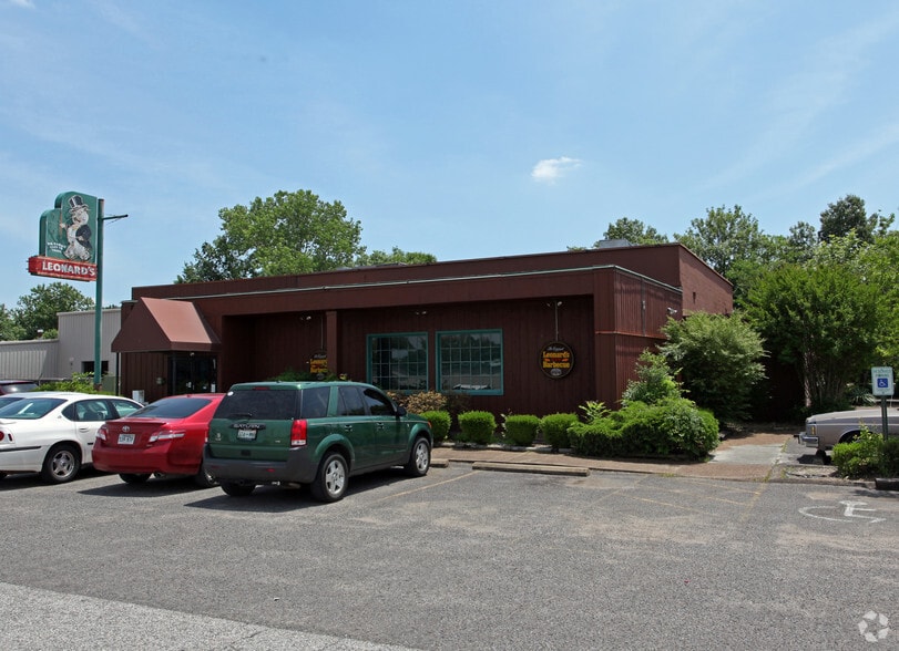 Primary Photo Of 5465 Fox Plaza Dr, Memphis Restaurant For Lease