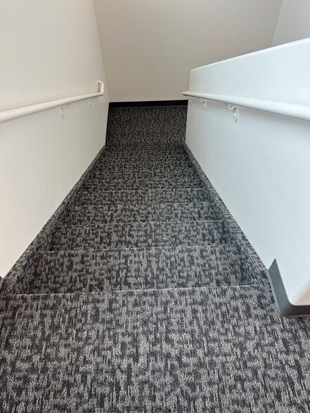 More Photos Of 65 E Wadsworth Park Dr, Draper Office For Lease