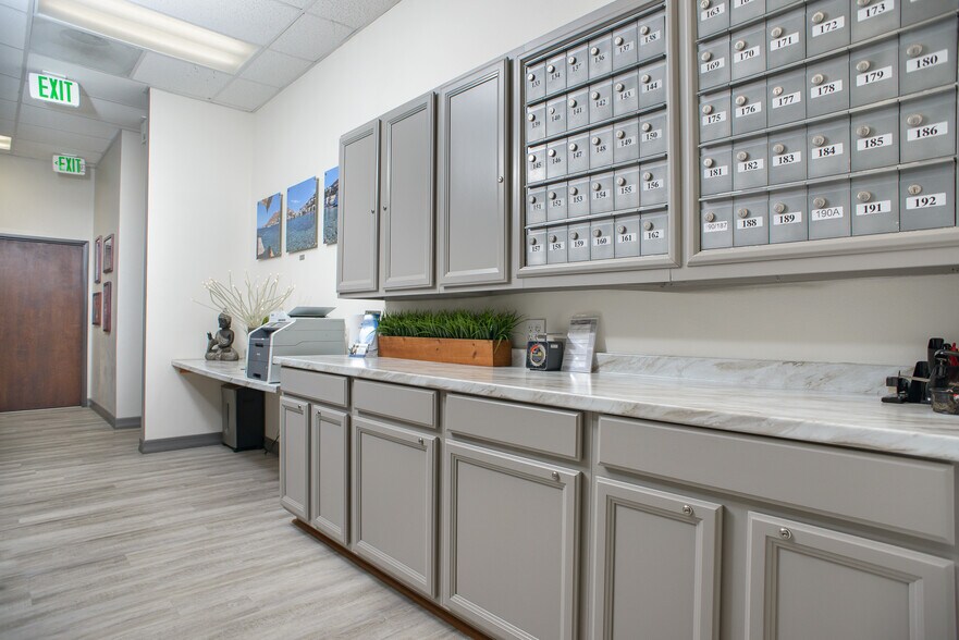 More Photos Of 2244 Faraday Ave, Carlsbad Coworking Space