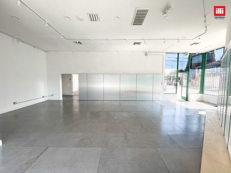 More Photos Of 1000 N Fairfax Ave, West Hollywood Storefront For Sale