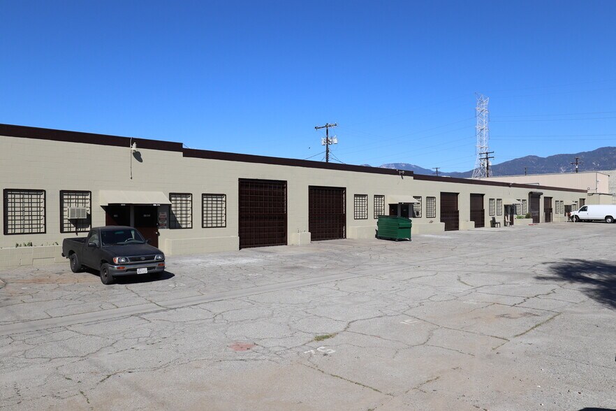 More Photos Of 14708-14726 Arrow Hwy, Baldwin Park Service For Lease