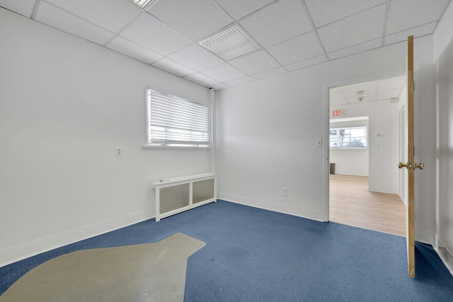 More Photos Of 5 Montague St, Yonkers Office For Lease